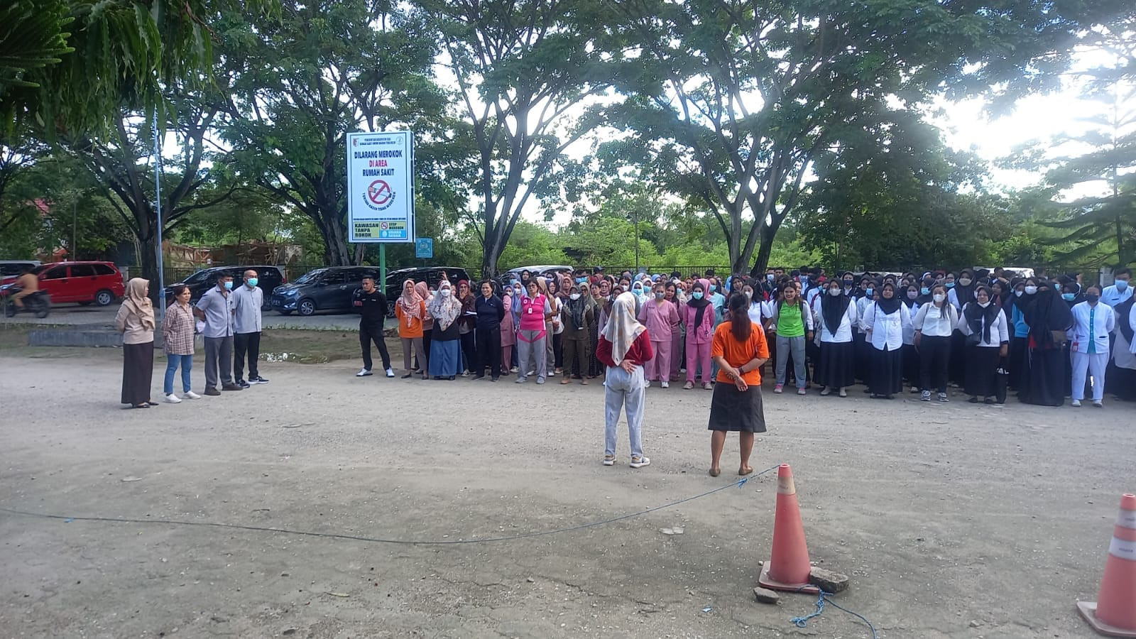 Apel Pagi oleh karyawan/ti di Lingkungan rumah sakit tora belo sigi.