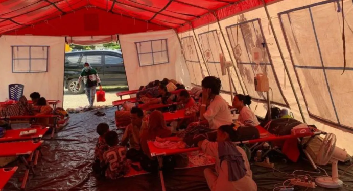 RSUD Torabelo Sigi masih rawat pasien di tenda darurat